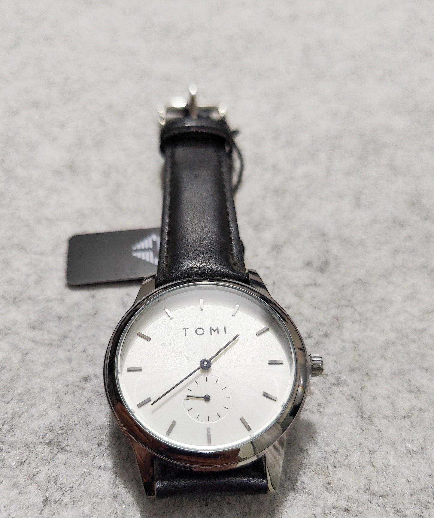 TOMI Formal White Dial Quartz Watch – Black Leather Strap (Slim Design with Date)