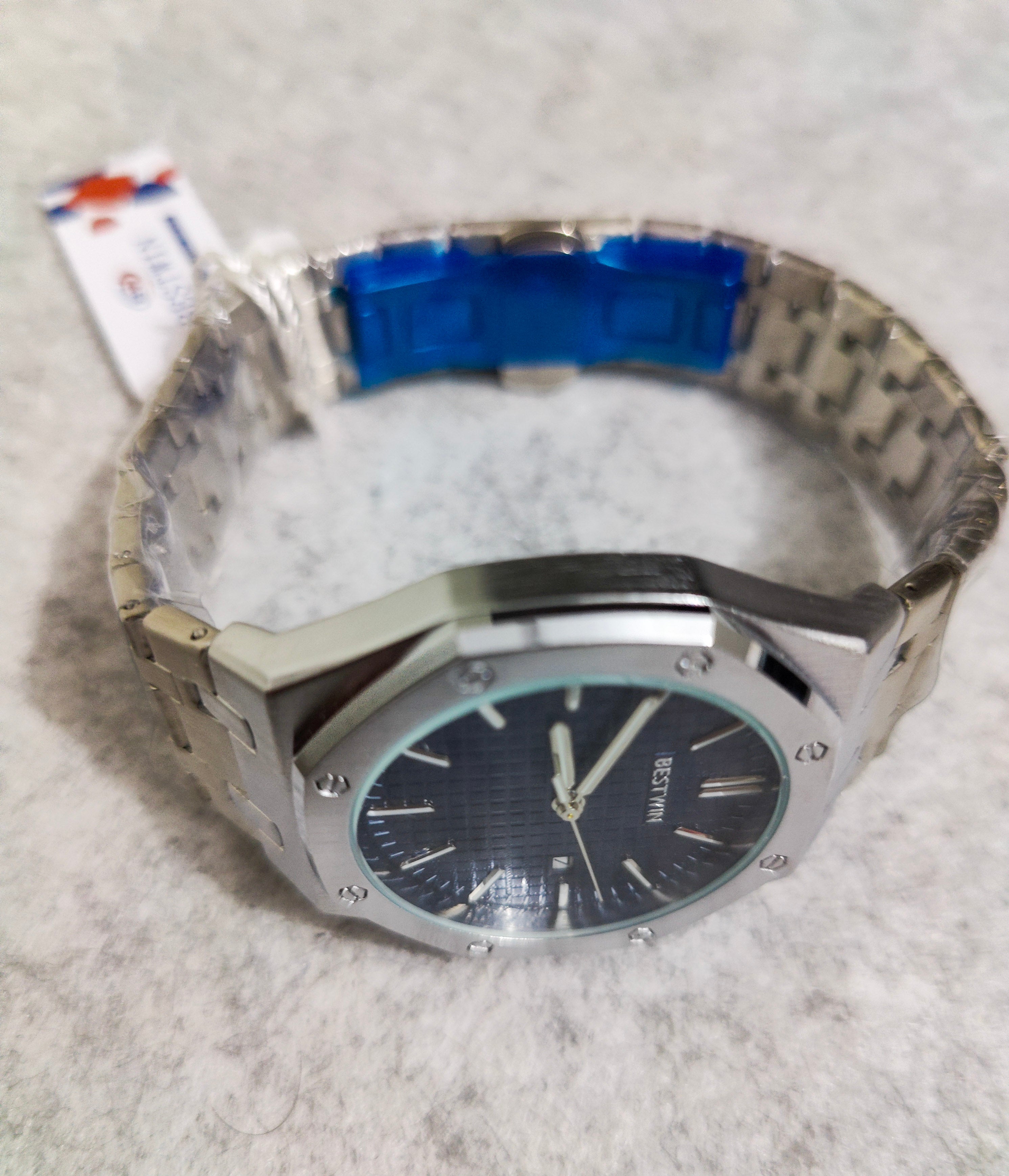 BETSWIN Luxury Blue Dial Silver Chain Quartz Watch with Date – New Arrival