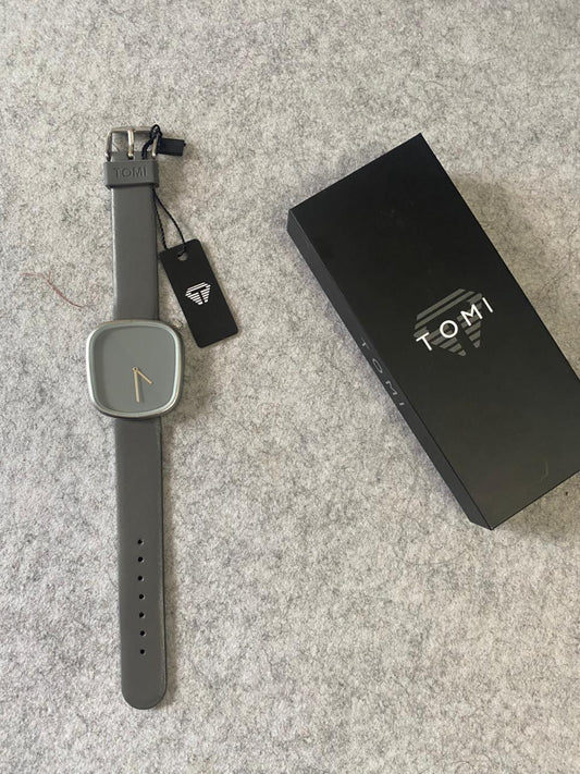 TOMI Modern Minimalist Quartz Watch – Matte Grey Dial with Soft Grey Leather Strap